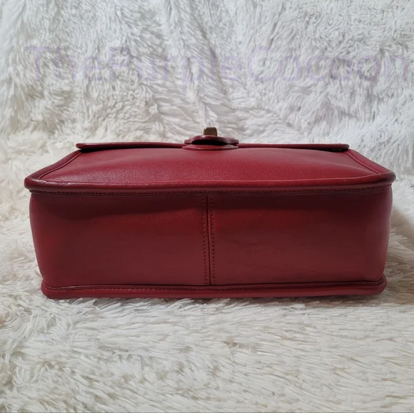 SOLD!! Red Vintage Coach Willis Bag #9927 - Picture 5 of 9
